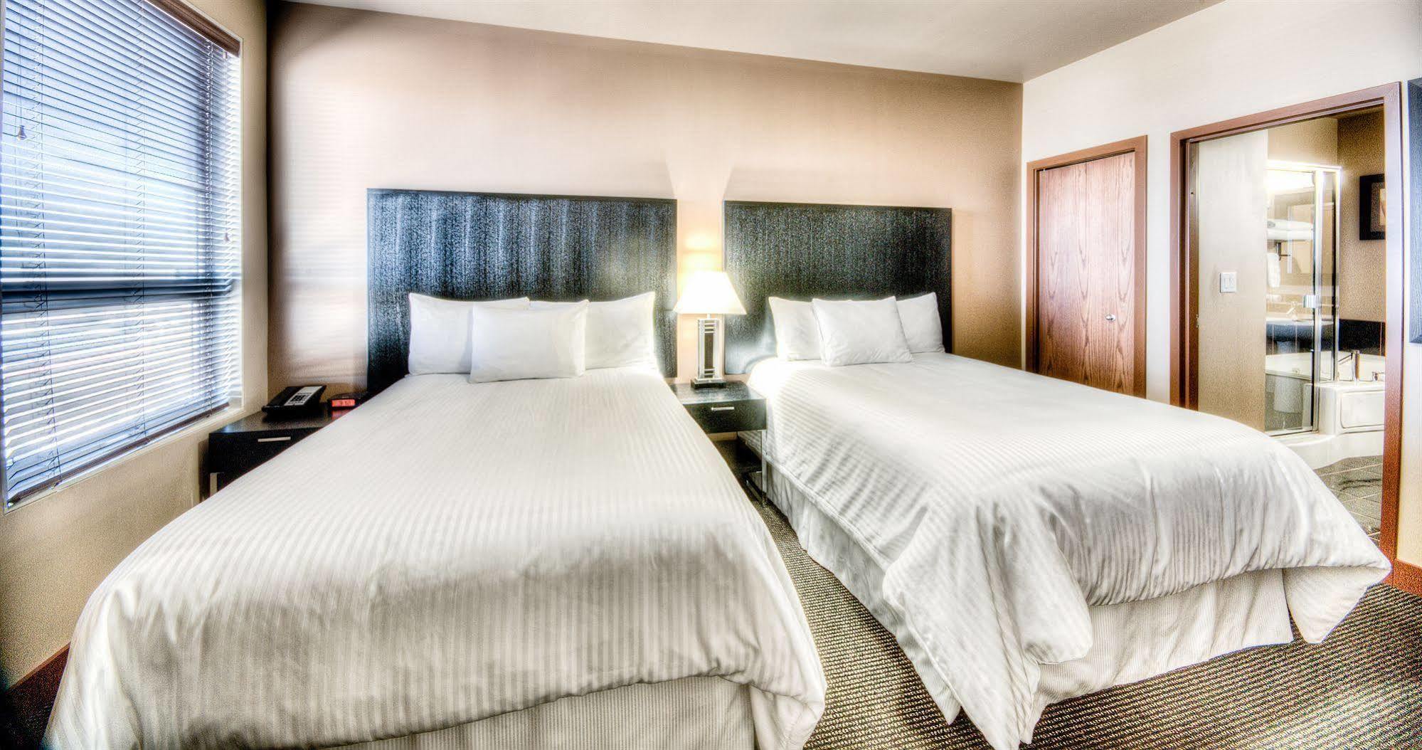 Grand Inn & Residence- Grande Prairie Bagian luar foto