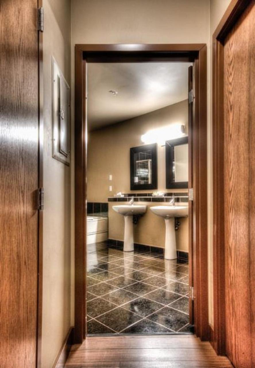 Grand Inn & Residence- Grande Prairie Bagian luar foto