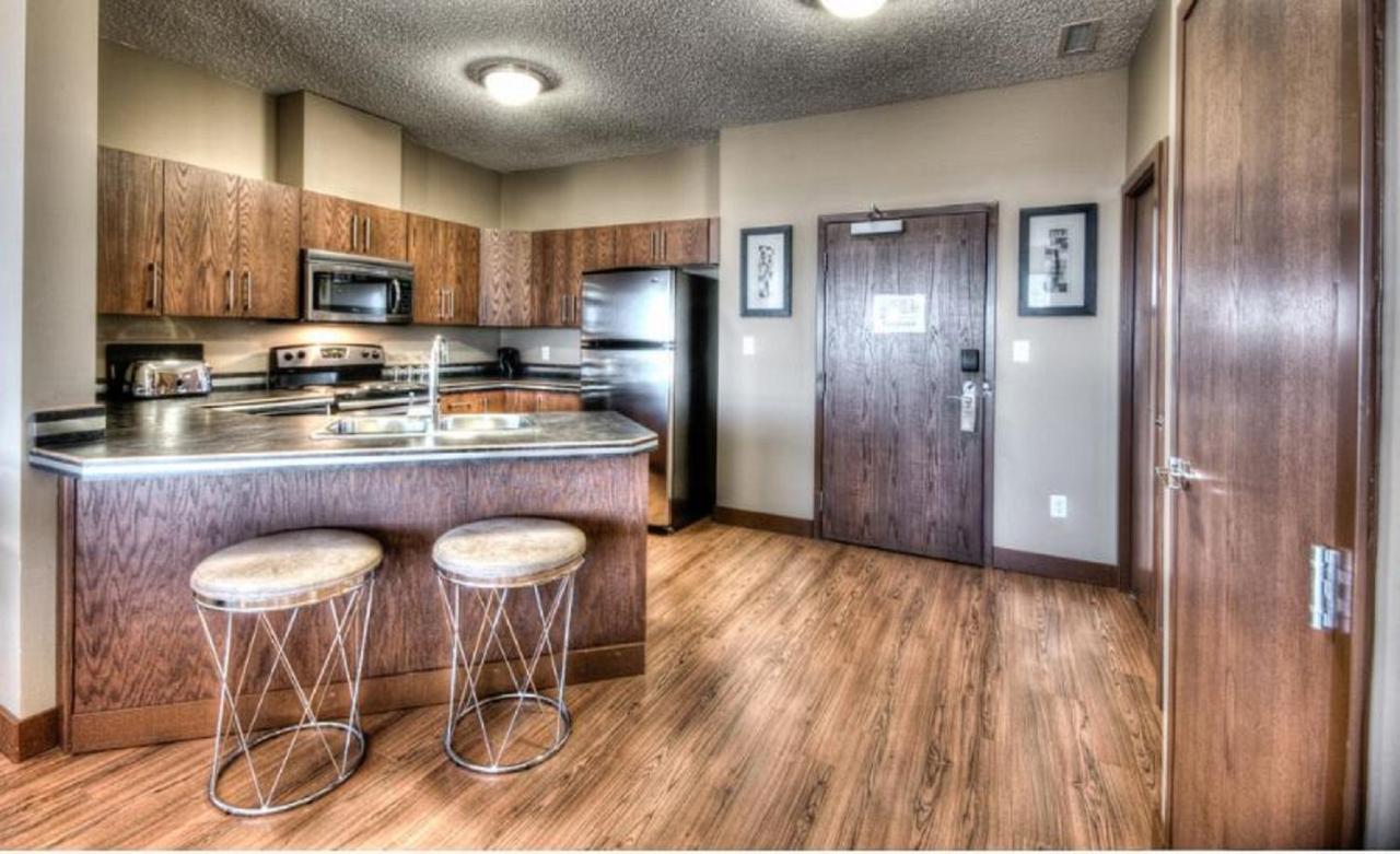 Grand Inn & Residence- Grande Prairie Bagian luar foto